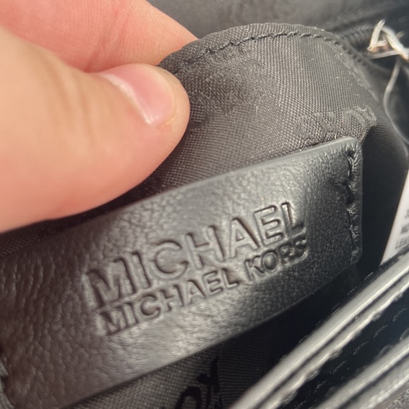 Sold❌❌NWT Michael Kors Black Vivianne quilted leather medium backpack - Picture 7 of 9